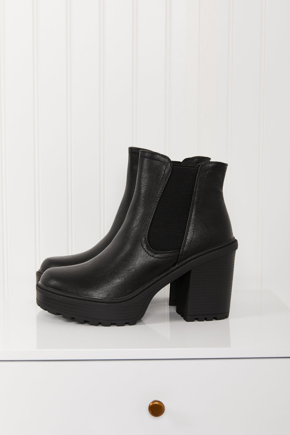 Forever Link Moving Forward Lug Sole Chelsea Booties