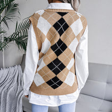 Load image into Gallery viewer, Argyle Ribbed Trim Sweater Vest
