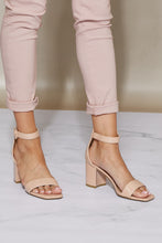 Load image into Gallery viewer, KAYLEEN Fresh New Take Heeled Sandals
