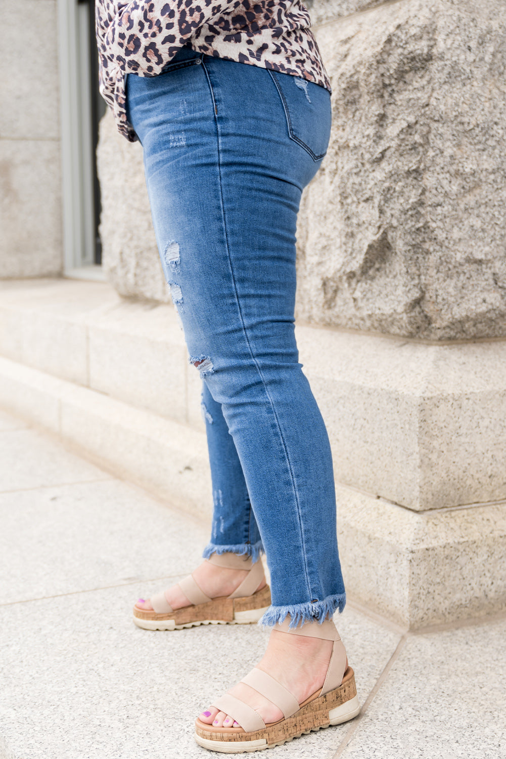 Plus Size Frayed Hem Distressed Skinny Jeans