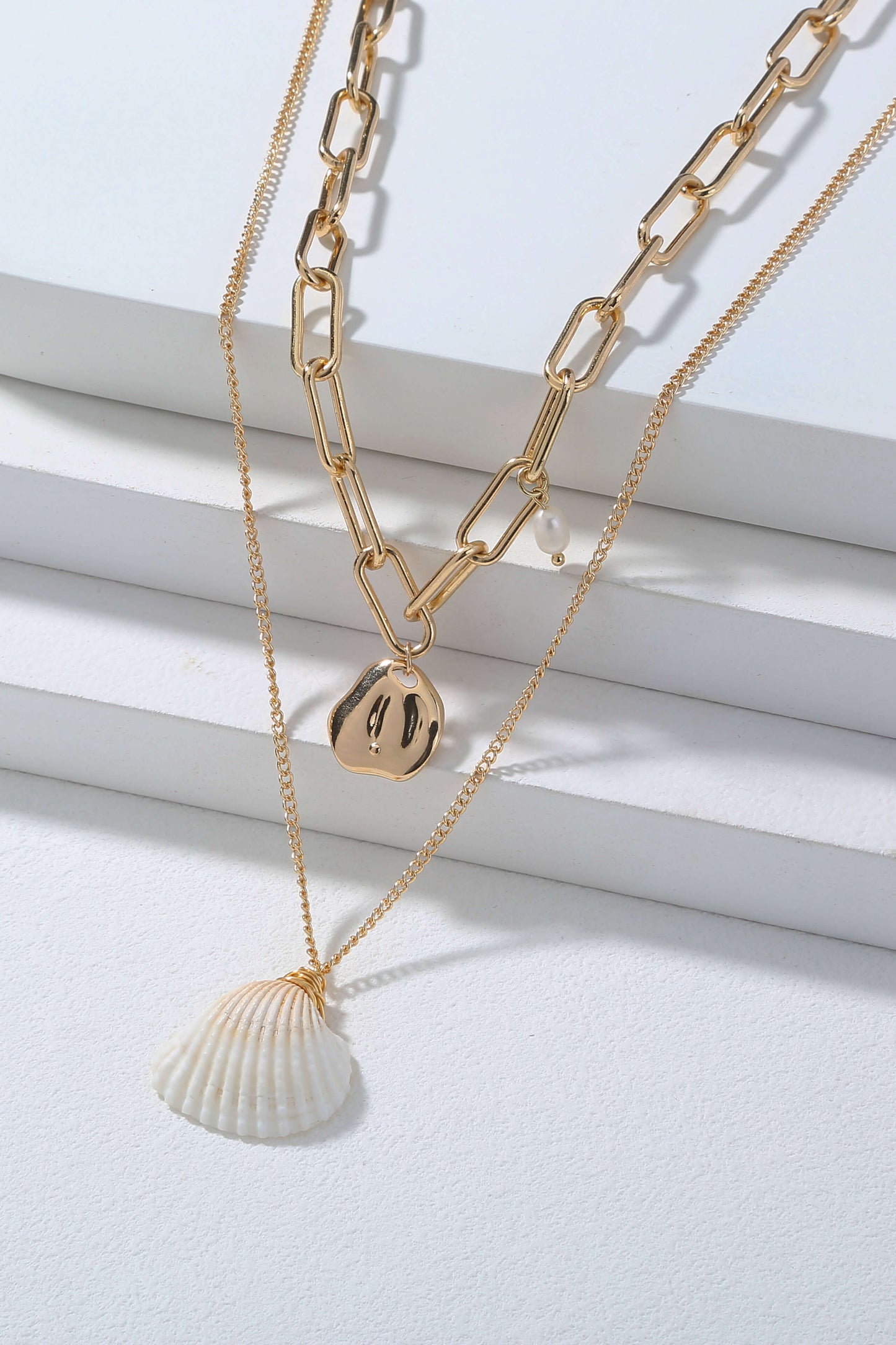 Seashell Pendant Double-Layered Necklace