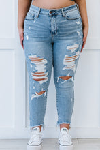 Load image into Gallery viewer, Judy Blue Beth Full Size High-Rise Distressed Skinny Jeans
