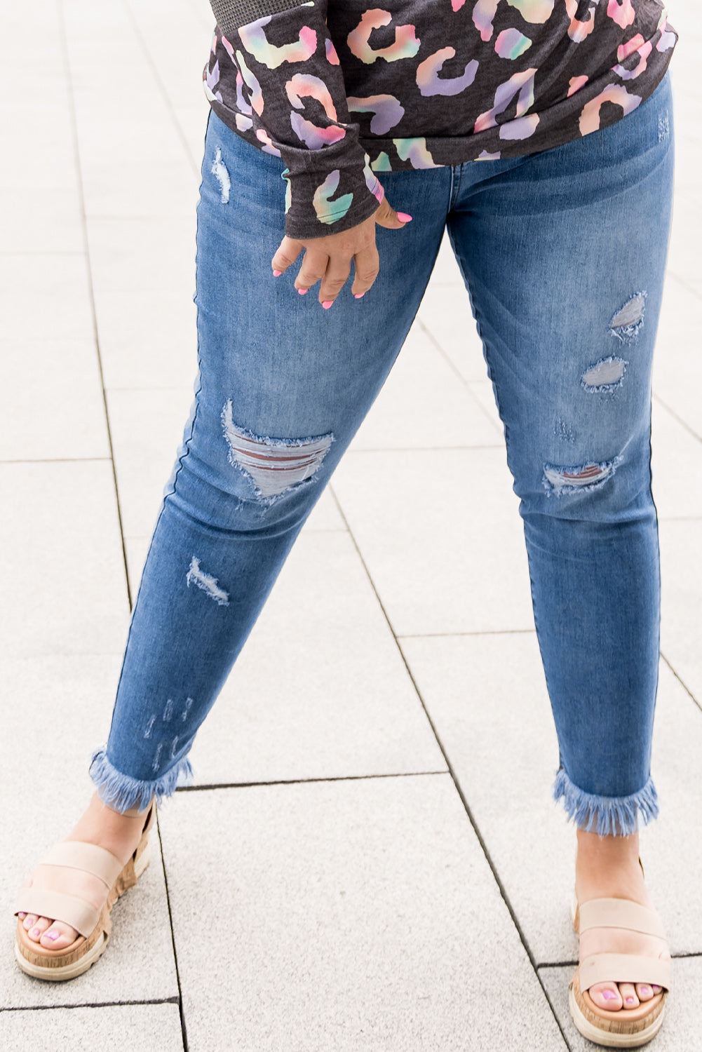 Plus Size Frayed Hem Distressed Skinny Jeans