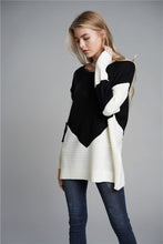 Load image into Gallery viewer, Two-Tone Chevron Pullover Sweater
