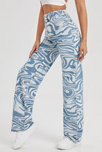 Load image into Gallery viewer, Abstract Print Straight Leg Jeans
