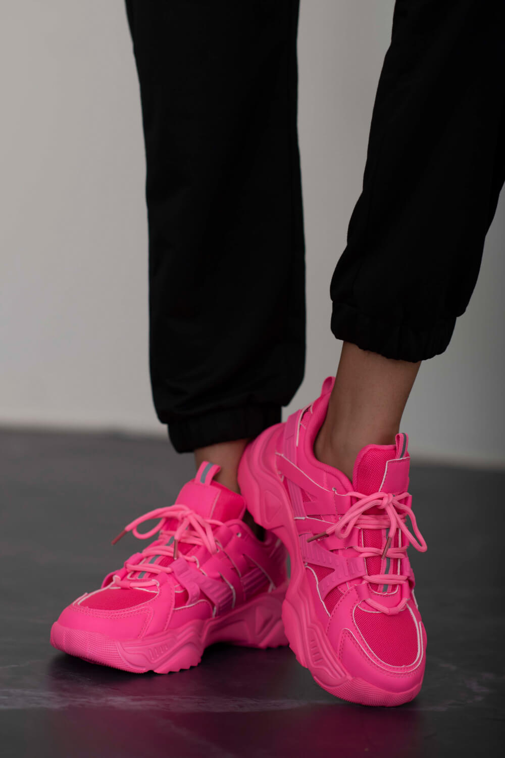 Berness Running Late Chunky Sole Athletic Sneakers in Hot Pink