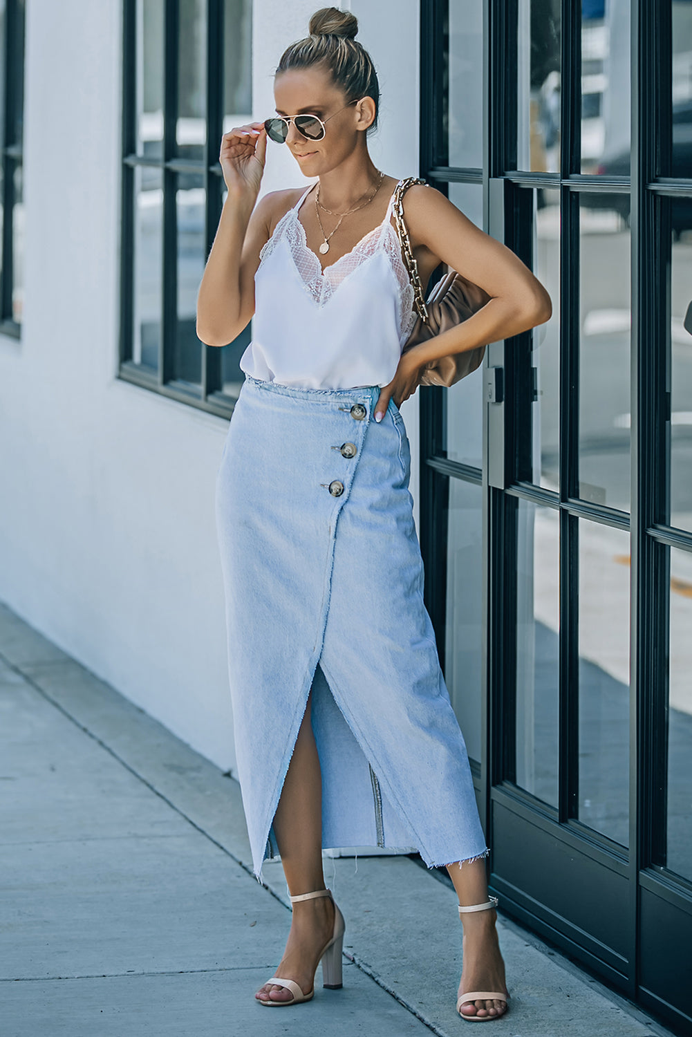 Buttoned Raw Hem Denim Skirt