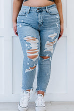 Load image into Gallery viewer, Judy Blue Beth Full Size High-Rise Distressed Skinny Jeans
