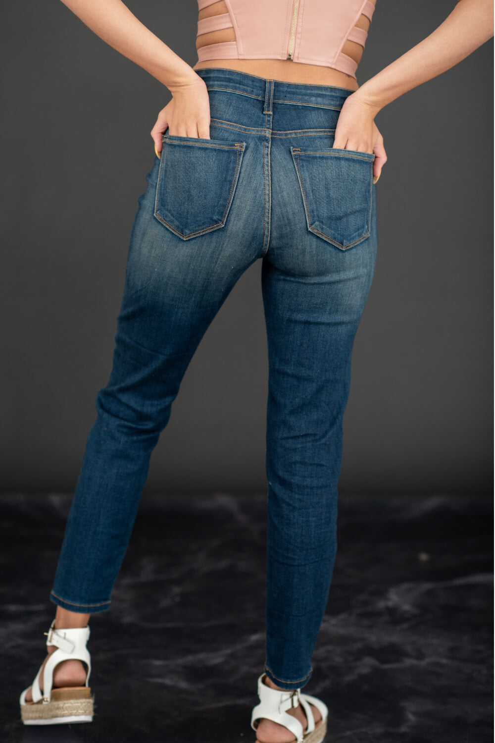 Judy Blue Laurie Full Size Mid-Rise Relaxed Jeans with Handsanding