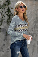 Load image into Gallery viewer, Mixed Print Round Neck Long Sleeve Tee
