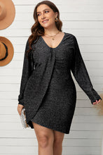 Load image into Gallery viewer, Plus Size Glitter V-Neck Long Sleeve Dress
