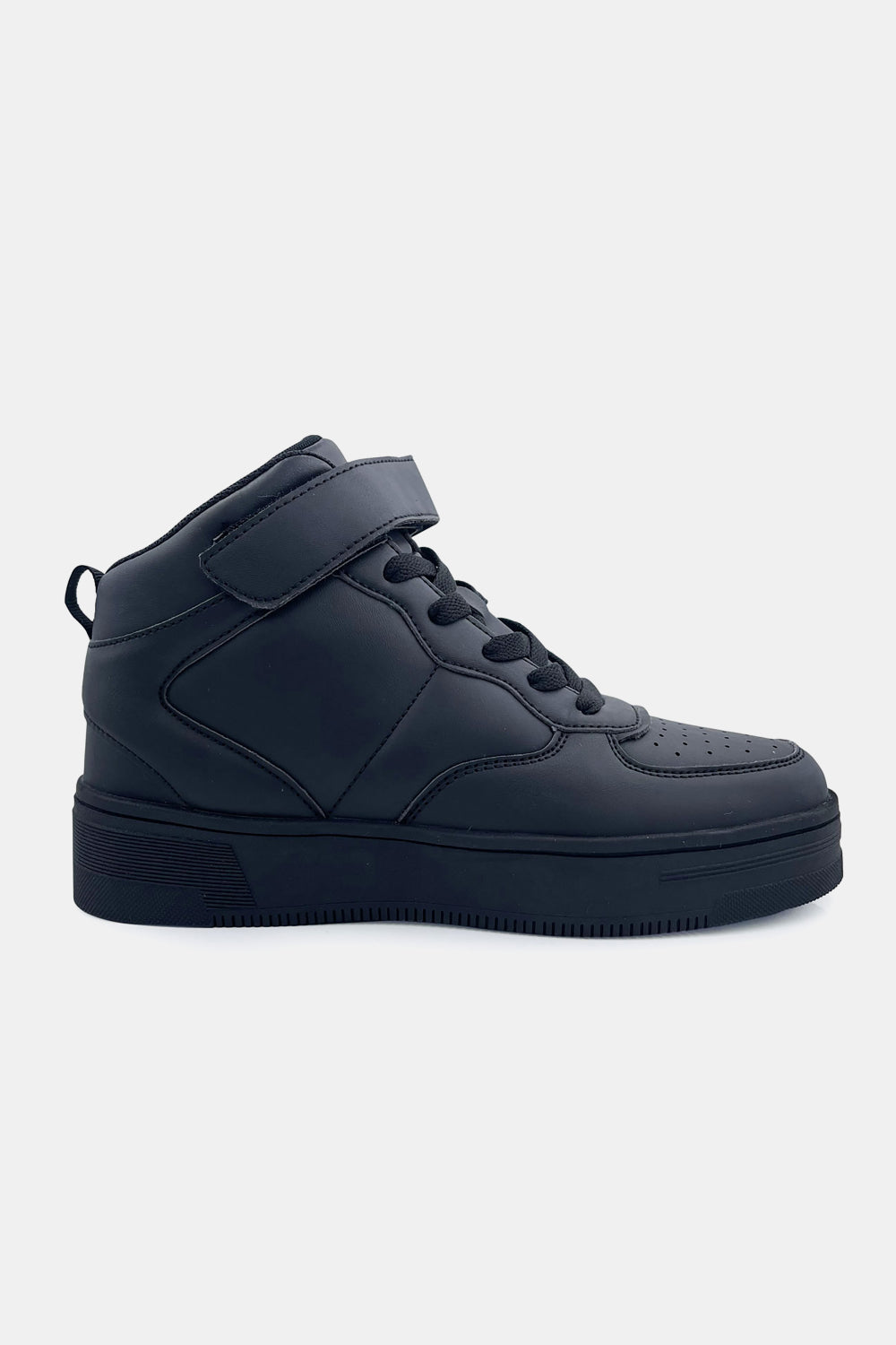 Berness High Top Lace-Up Sneakers in Black