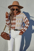 Load image into Gallery viewer, Two-Tone Argyle Crewneck Sweater
