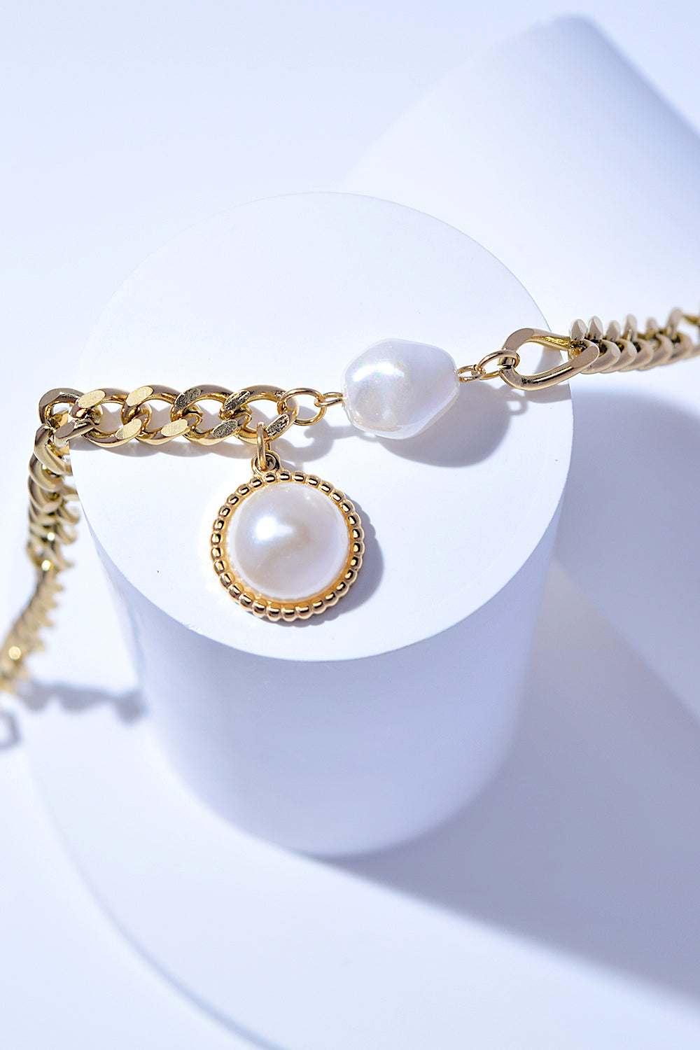 Faux Pearl Pendant Curb Chain Link Necklace