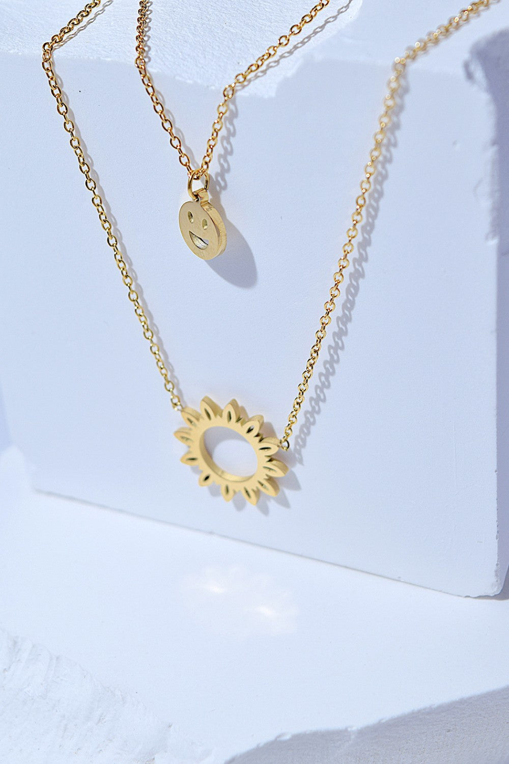 Smiley Sun Pendant Double-Layered Chain Necklace