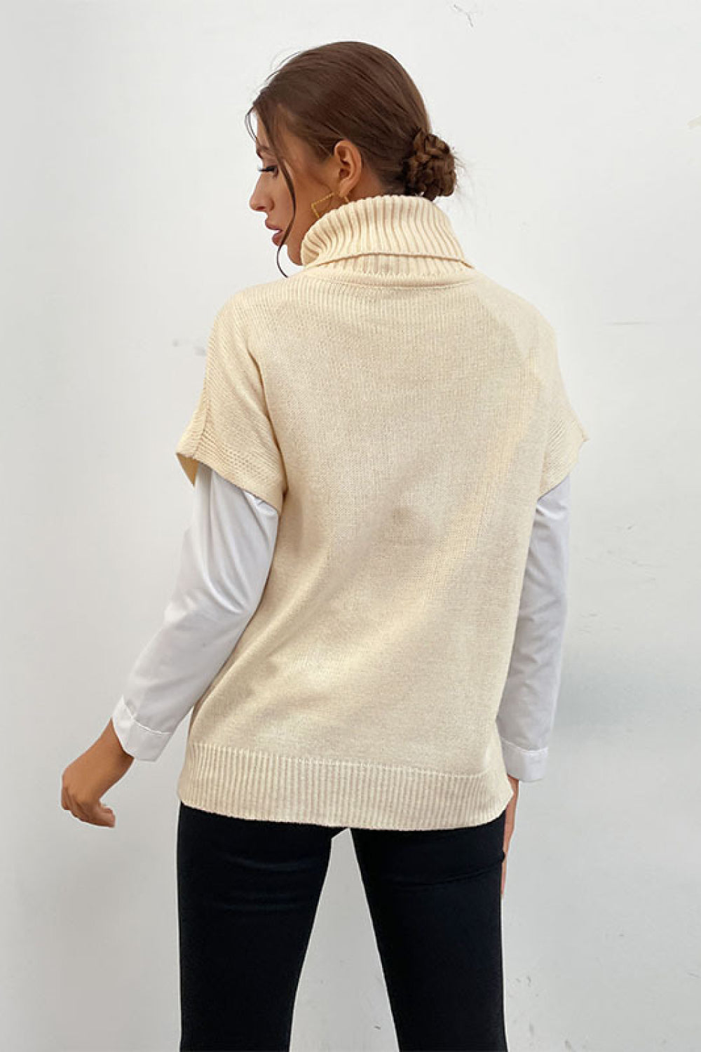 Cable-Knit Turtleneck Short Sleeve Sweater