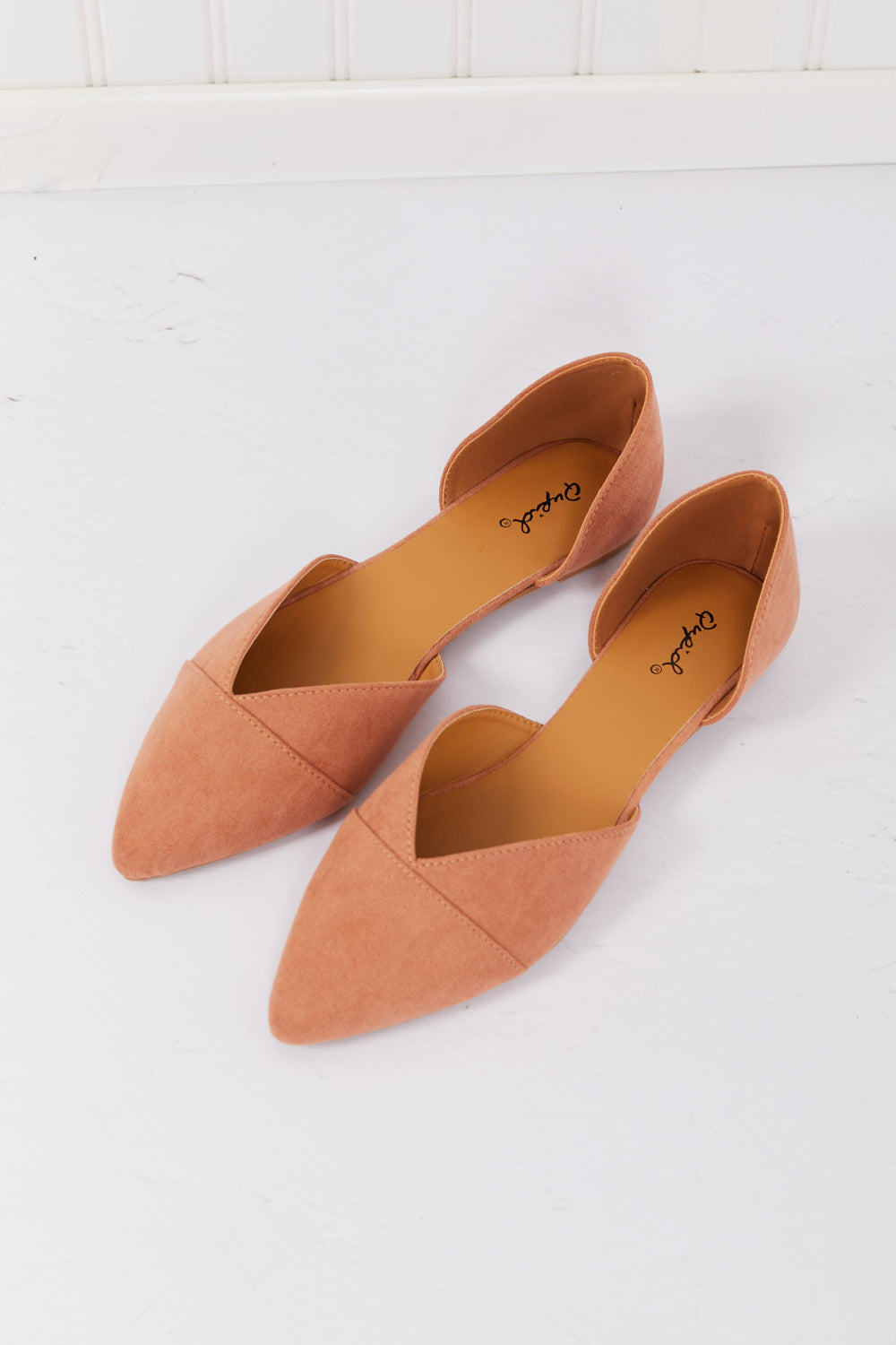 Qupid Simple and Chic Pointed Toe Ballet Flats in Sunkiss