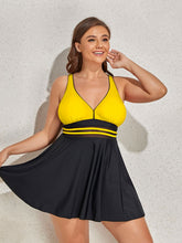 Load image into Gallery viewer, Plus Size Contrast Sweetheart Neck Swim Dress and Bottoms Set
