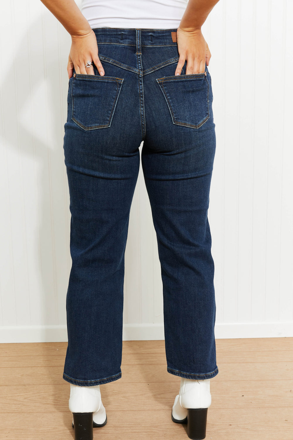 Judy Blue Suzie Full Size Cropped Straight Leg Jeans