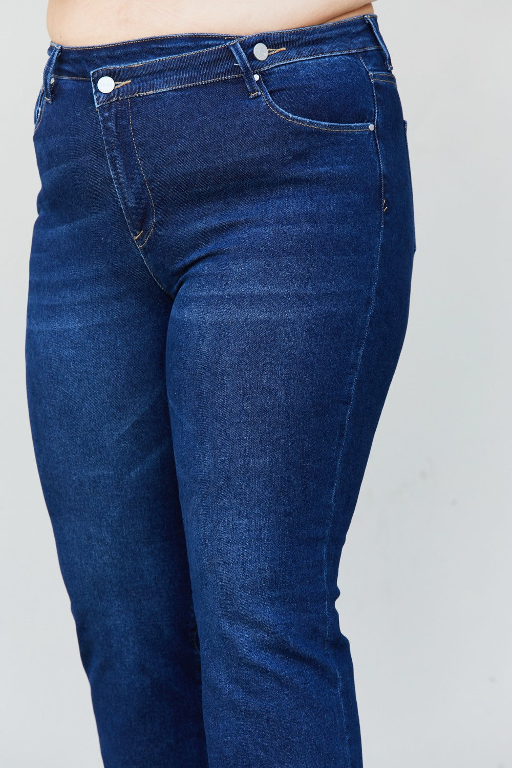 RISEN Crossover Waist Jeans with Pockets