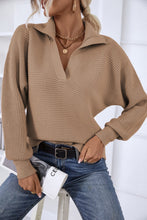 Load image into Gallery viewer, Horizontal-Ribbing Balloon Sleeve Collared Pullover
