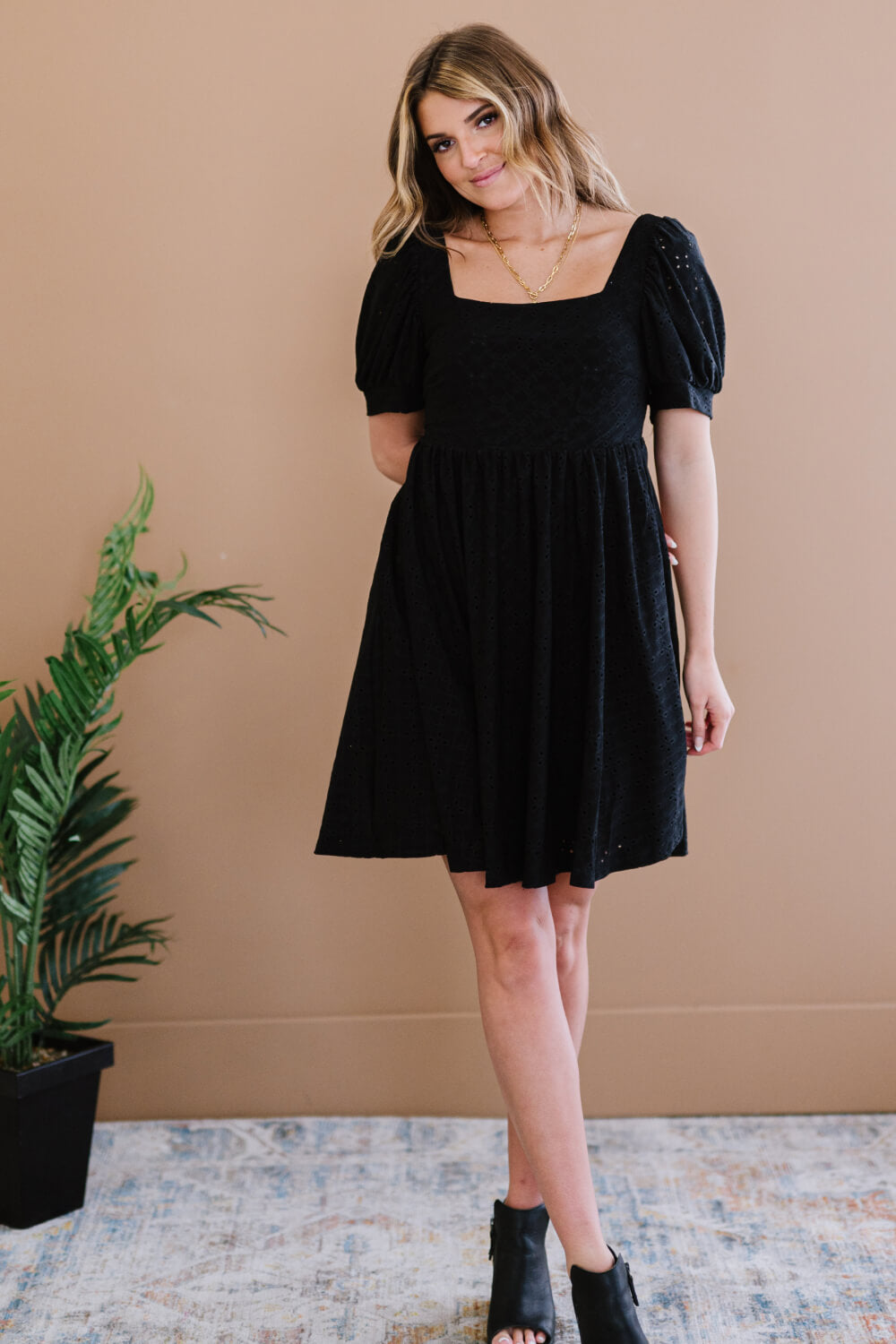 Davi & Dani All About Eyelet Full Size Run Dress in Black