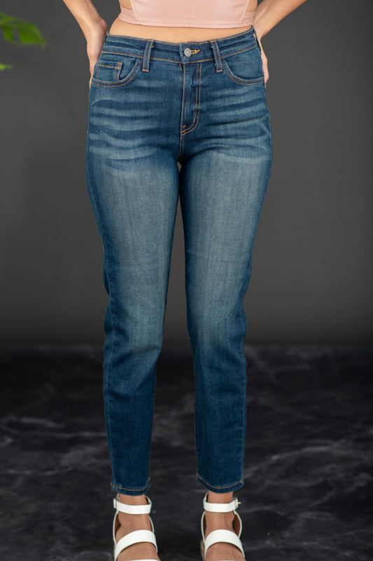 Judy Blue Laurie Full Size Mid-Rise Relaxed Jeans with Handsanding