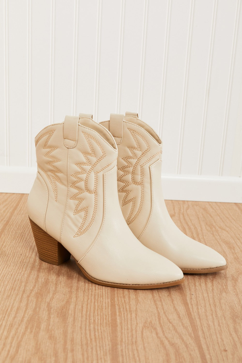 East Lion Corp Texas Trip Embroidered Cowboy Booties