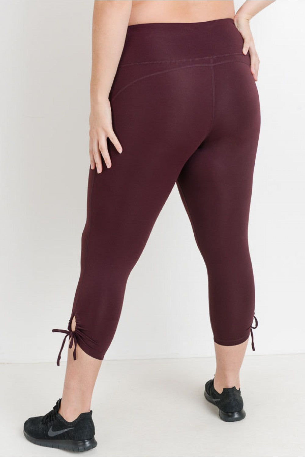 Plus Size High Waist Tie Accent Capri Leggings