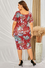 Load image into Gallery viewer, Plus Size Floral Short Sleeve Sheath Dress
