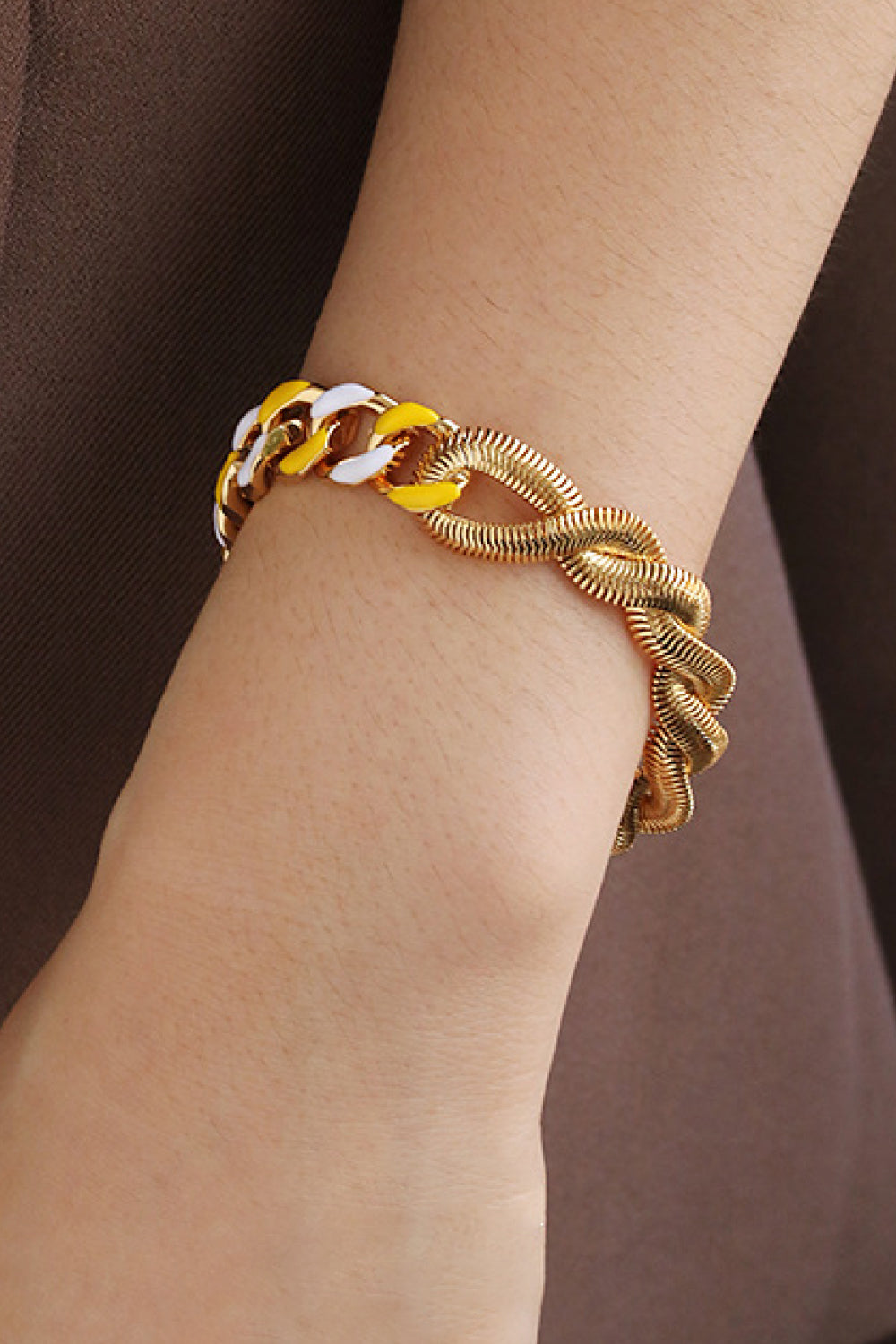 Contrast Twisted Chunky Chain Bracelet