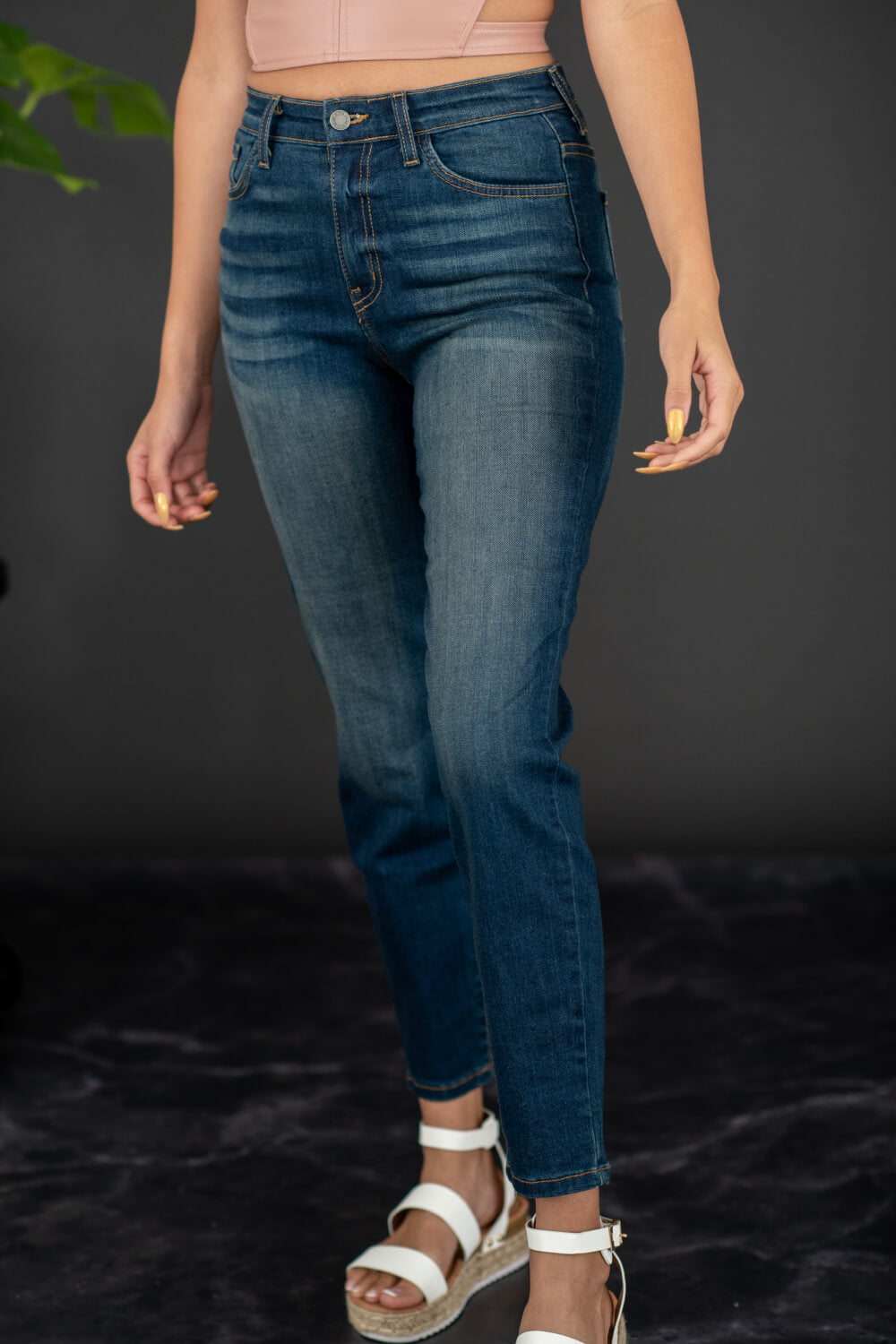 Judy Blue Laurie Full Size Mid-Rise Relaxed Jeans with Handsanding