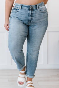 Judy Blue Ruby Full Size Mid-Rise Bleach Wash Boyfriend Jeans