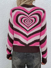 Load image into Gallery viewer, Heart Print Cropped Sweater
