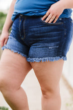 Load image into Gallery viewer, Plus Size Distressed Frayed Hem Denim Shorts
