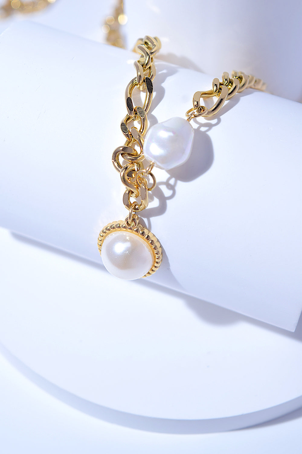 Faux Pearl Pendant Curb Chain Link Necklace