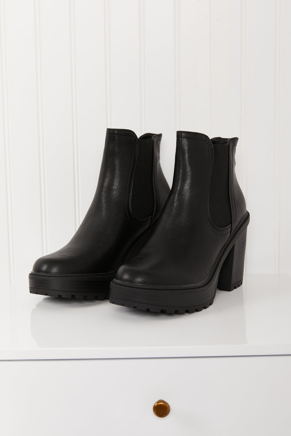 Forever Link Moving Forward Lug Sole Chelsea Booties