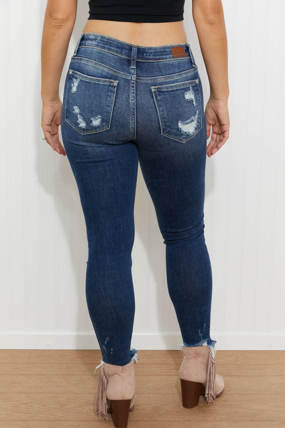 Judy Blue Winnie Full Size Mid-Rise Destroyed Skinny Jeans