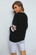 Load image into Gallery viewer, Leopard Spliced Crewneck Sweatshirt
