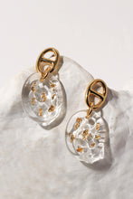 Load image into Gallery viewer, Gold Circular Pendant Earring
