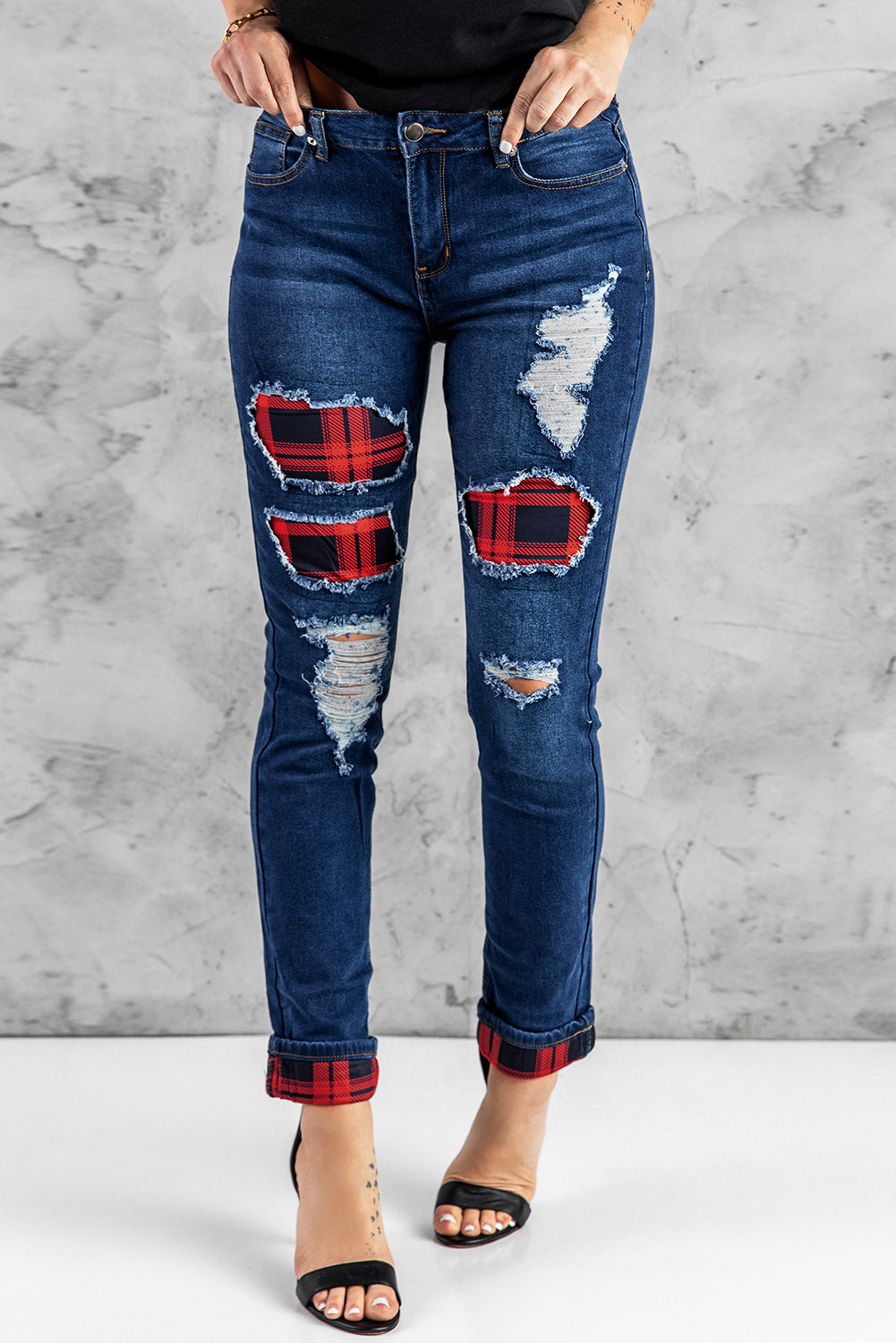 Printed Patch Distressed Jeans