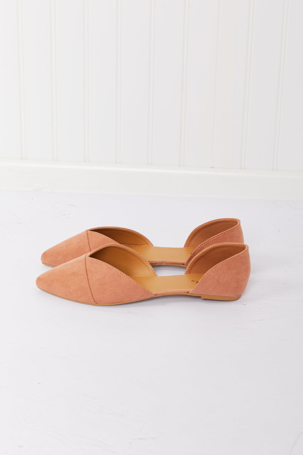 Qupid Simple and Chic Pointed Toe Ballet Flats in Sunkiss