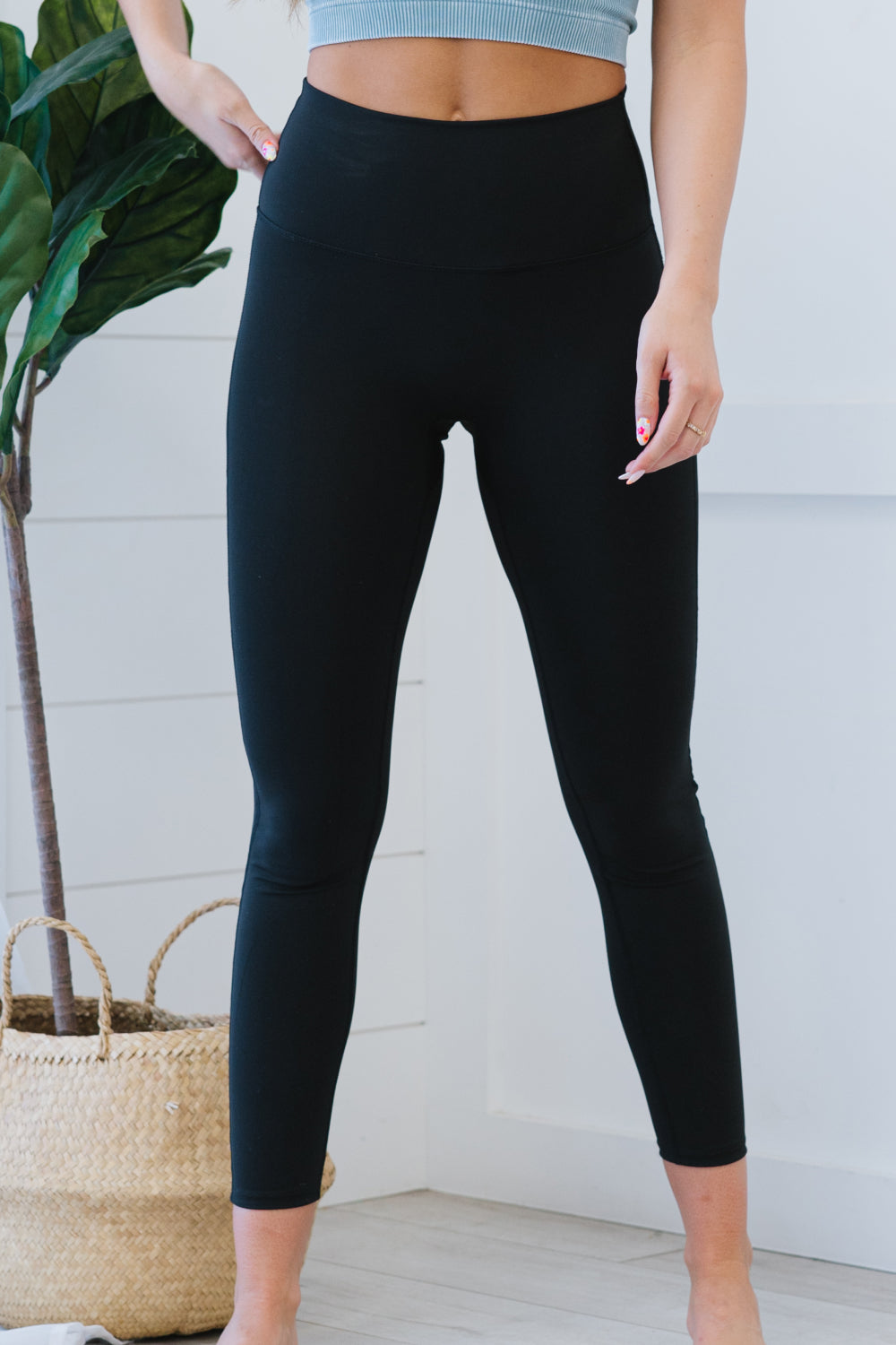 Zenana On Your Mark Full Size High Waisted Active Leggings in Black