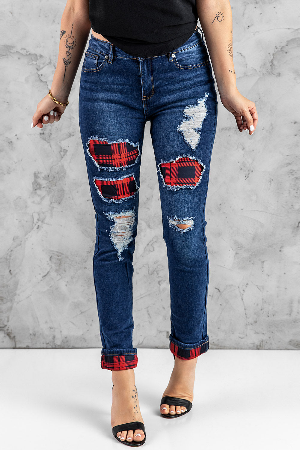 Printed Patch Distressed Jeans