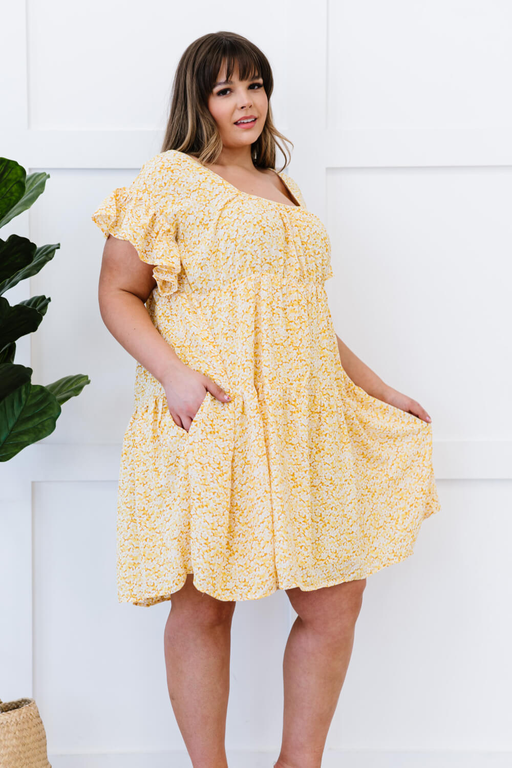 Davi & Dani Fresh as a Daisy Full Size Floral Tiered Mini Dress