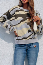 Load image into Gallery viewer, Pixelated Camouflage Print Sweater
