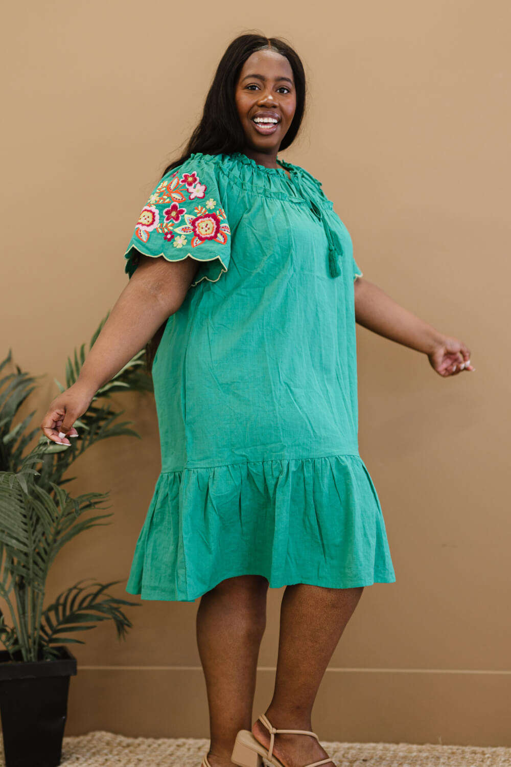 Davi & Dani Flowers for You Full Size Embroidered Dress in Green