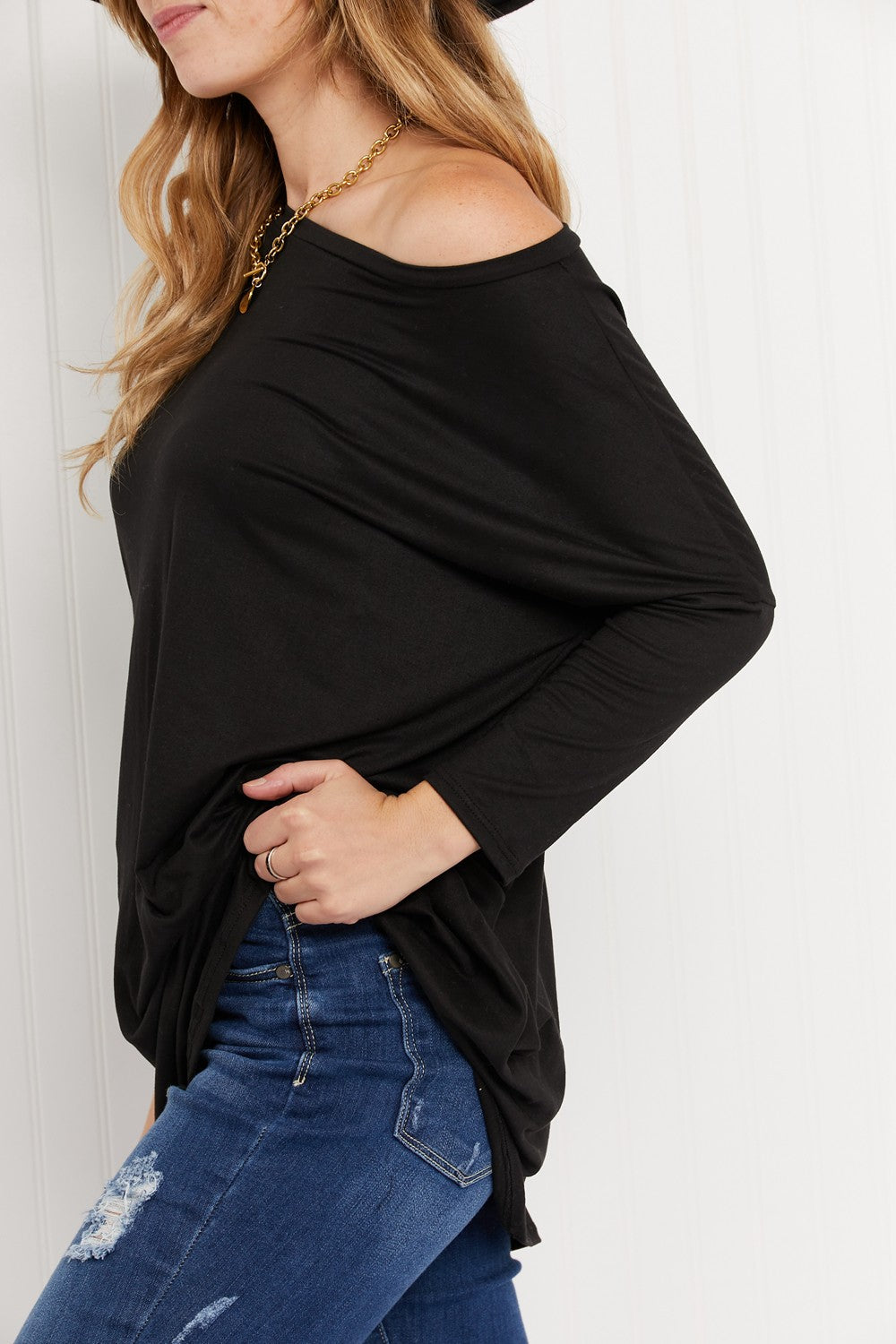 Acting Pro City Loft Full Size Three-Quarter Sleeve Tunic Top