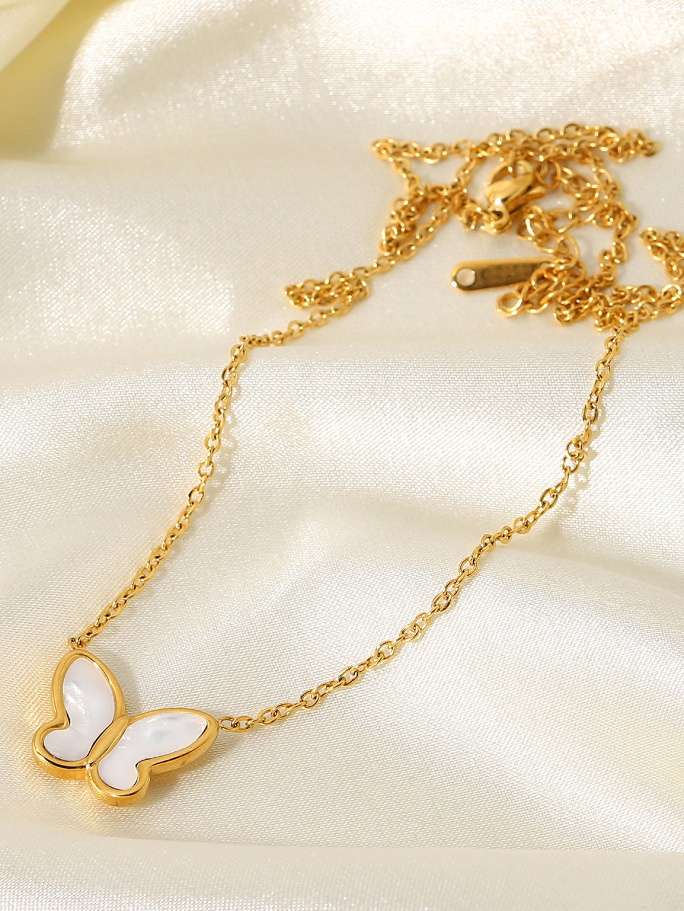 White Shell Butterfly Pendant Necklace