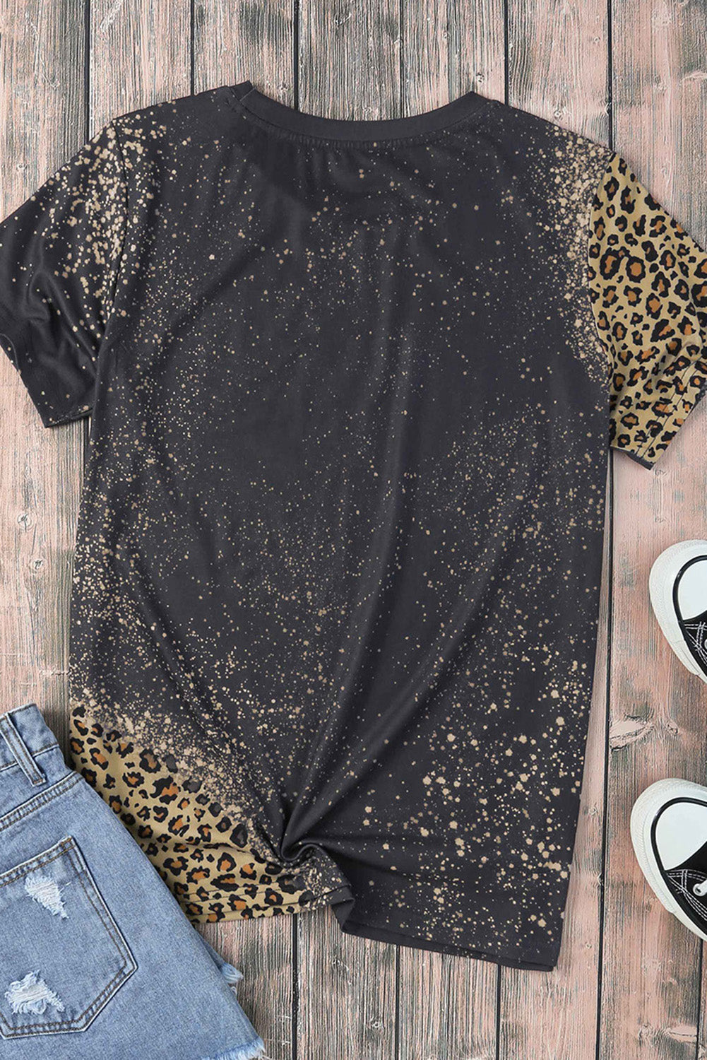 Graphic Leopard Round Neck Tee Shirt